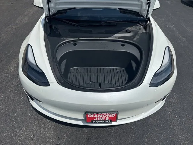 Tesla Model 3 photo 25