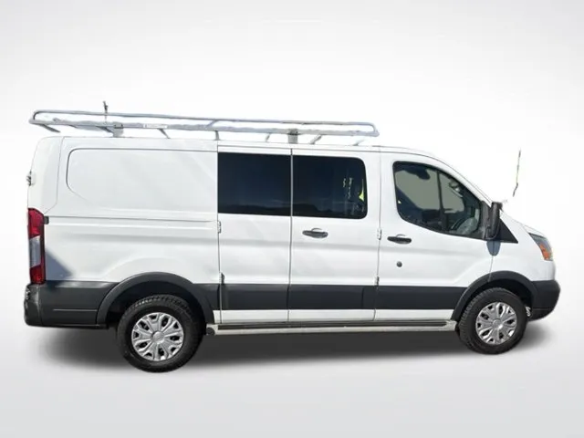 Ford Transit-250 photo 6