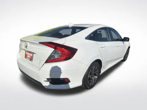 More photos of 2017 Honda Civic EX at Diamond Jim's Motor Cars, WI