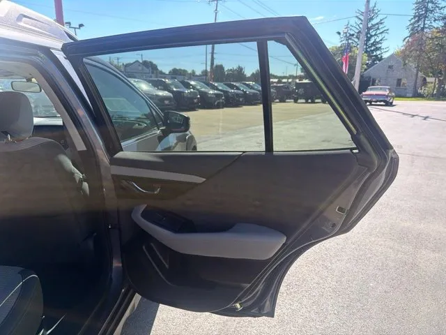 Subaru Outback photo 23