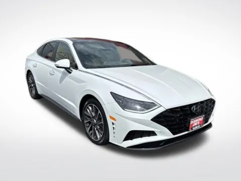 White 2020 Hyundai Sonata Limited for sale in Milwaukee, WI