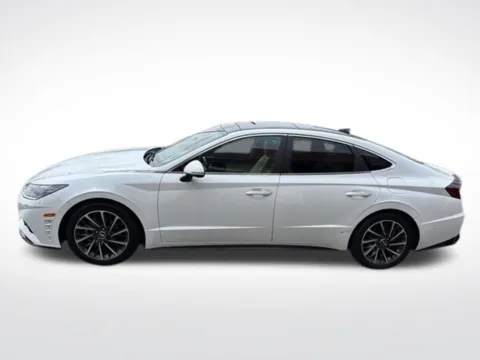 More photos of 2020 Hyundai Sonata Limited at Diamond Jim's Motor Cars, WI