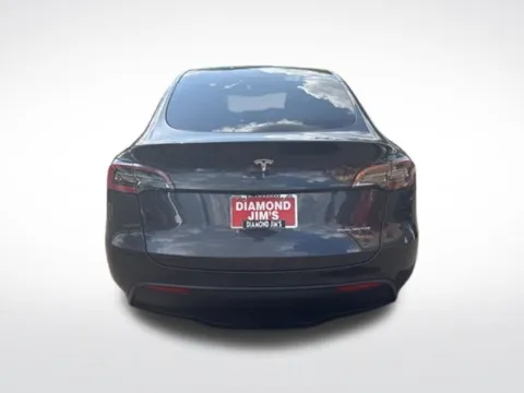 More photos of 2024 Tesla Model Y Long Range at Diamond Jim's Motor Cars, WI