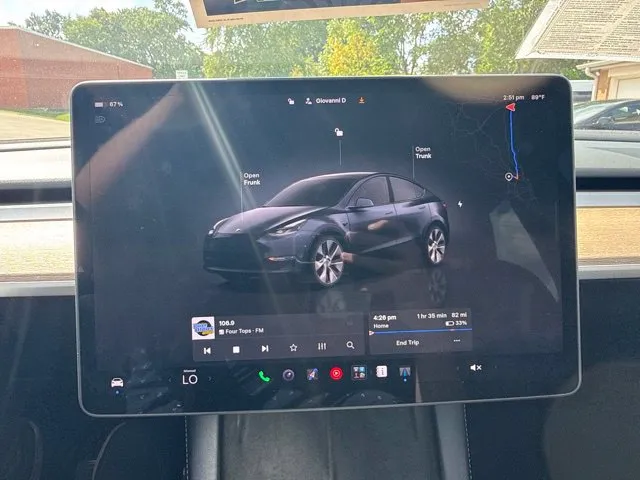 Tesla Model Y photo 28