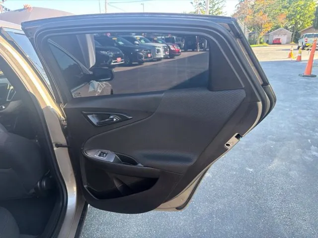 Chevrolet Malibu photo 23