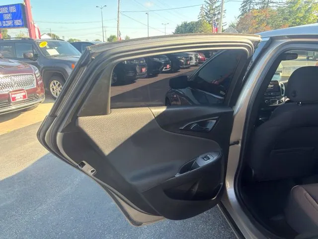 Chevrolet Malibu photo 20