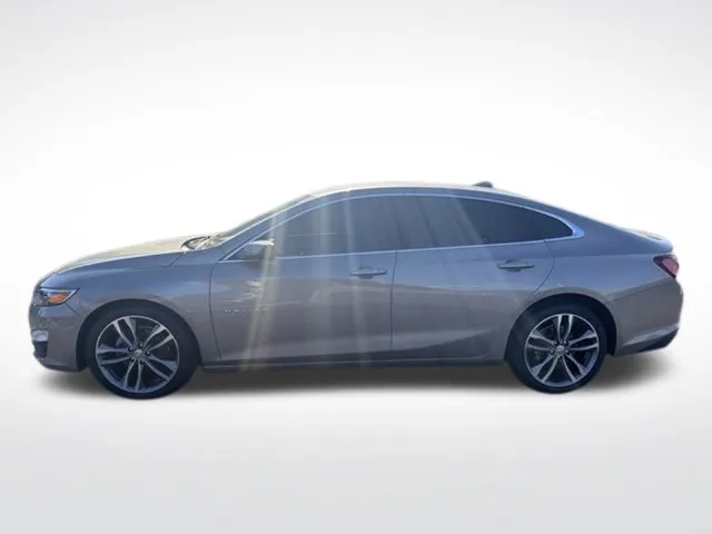 Chevrolet Malibu photo 2