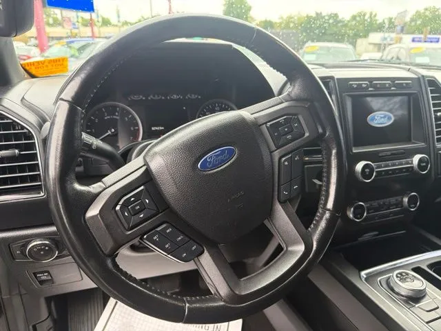 Ford Expedition photo 15