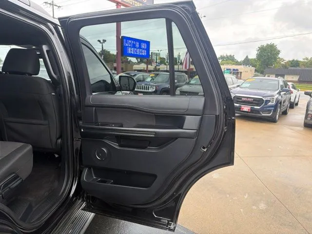 Ford Expedition photo 25
