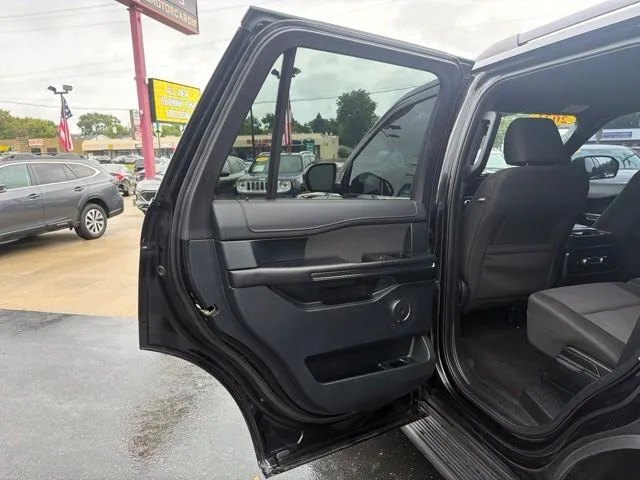 Ford Expedition photo 22