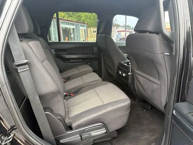 Ford Expedition photo 24