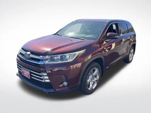 Another view of 2018 Toyota Highlander Hybrid Limited for sale in Milwaukee, WI at Diamond Jim's Motor Cars