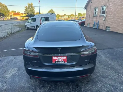 More photos of 2015 Tesla Model S 85D at Diamond Jim's Motor Cars, WI