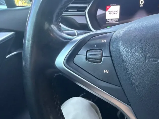 Tesla Model S photo 26