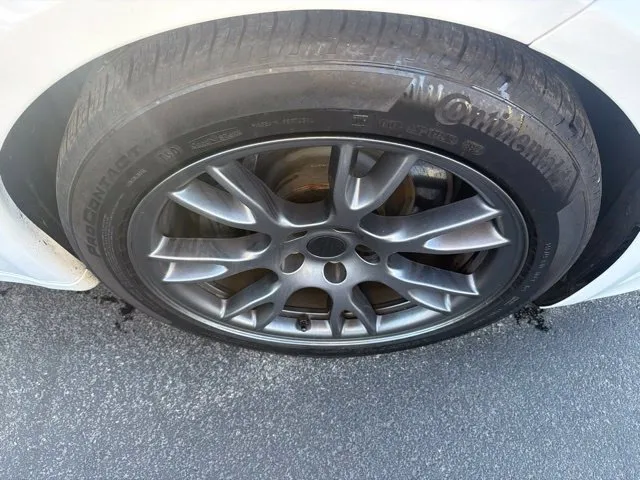 Tesla Model S photo 13