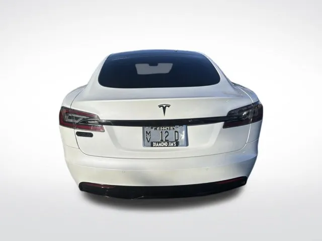 Tesla Model S photo 4