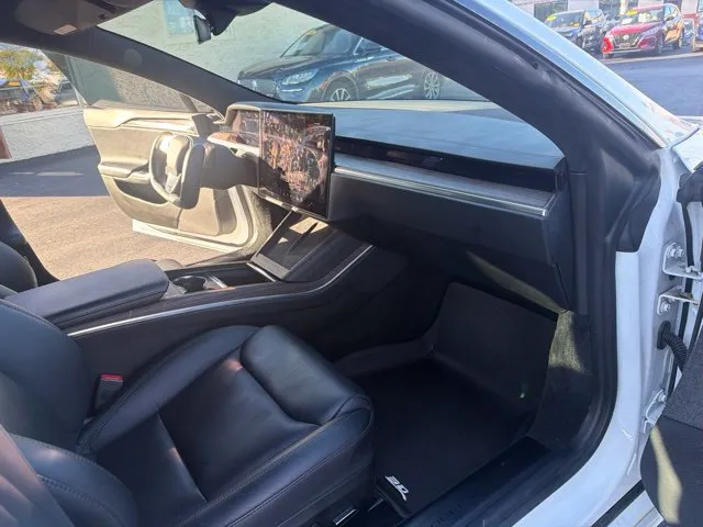 Tesla Model S photo 28