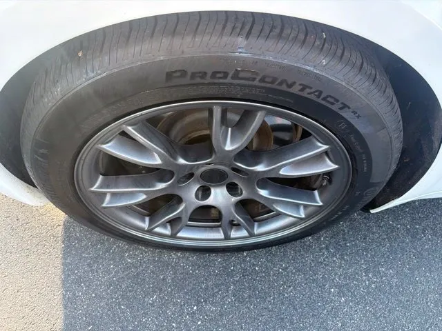 Tesla Model S photo 12