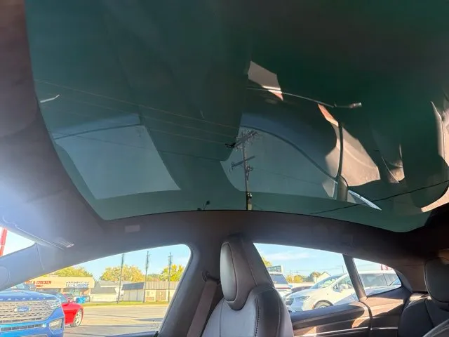 Tesla Model S photo 19