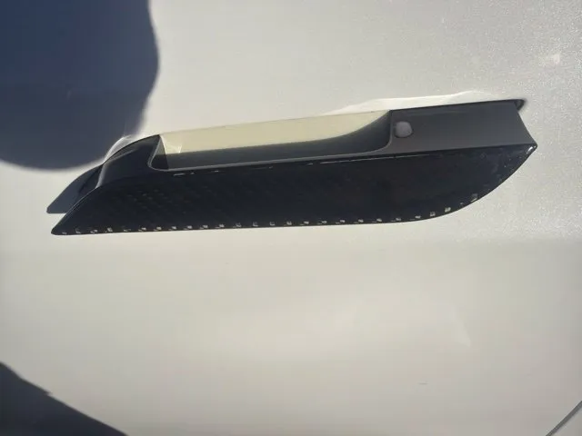 Tesla Model S photo 14