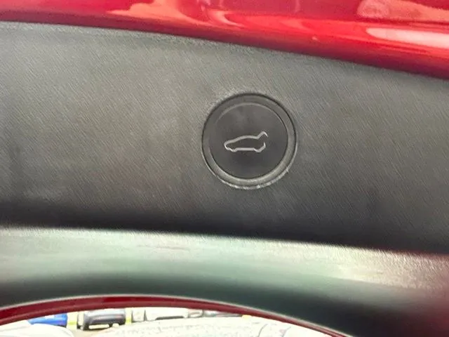 Tesla Model 3 photo 17