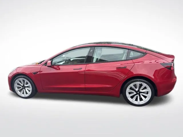 Tesla Model 3 photo 6