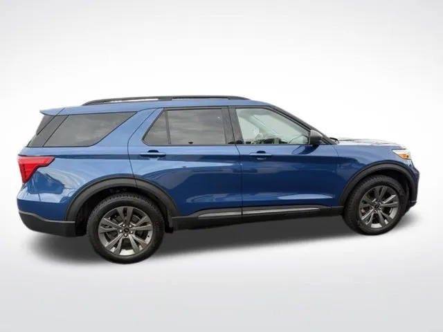 Ford Explorer photo 6