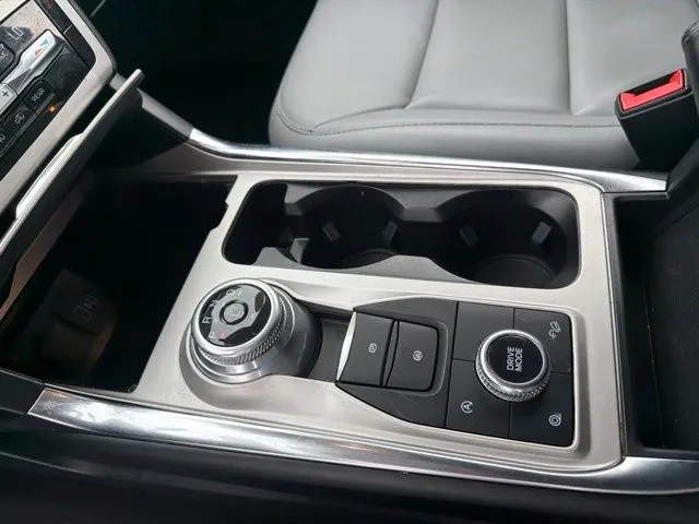 Ford Explorer photo 18