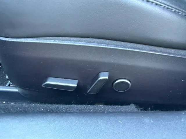 Tesla Model 3 photo 12