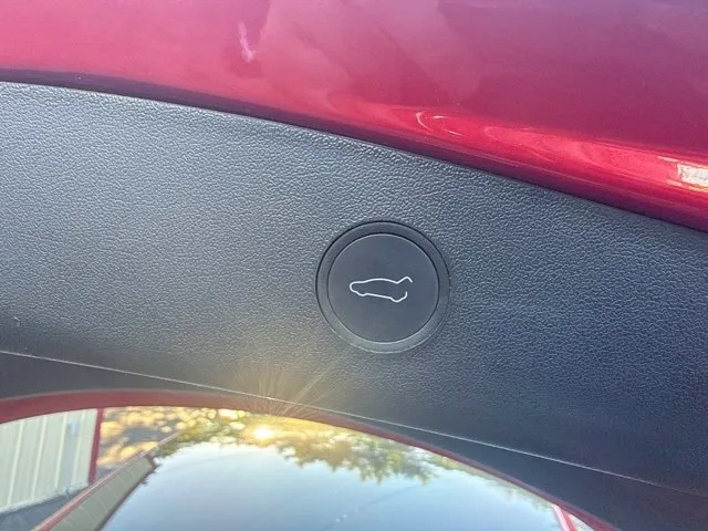 Tesla Model 3 photo 17