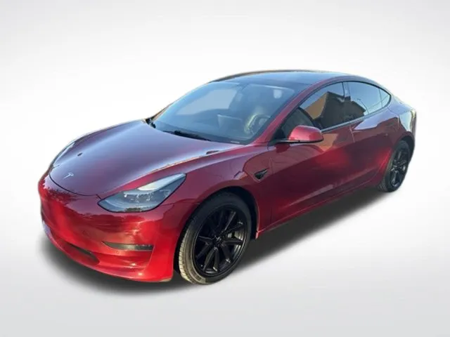 Tesla Model 3 photo 7