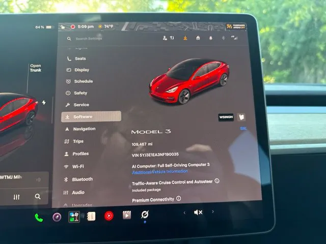 Tesla Model 3 photo 30