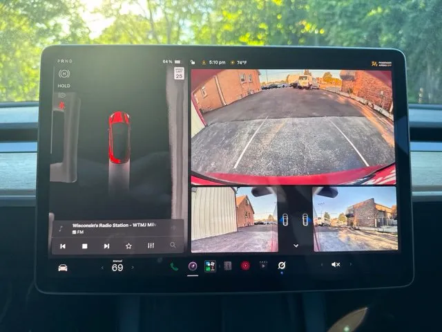 Tesla Model 3 photo 31