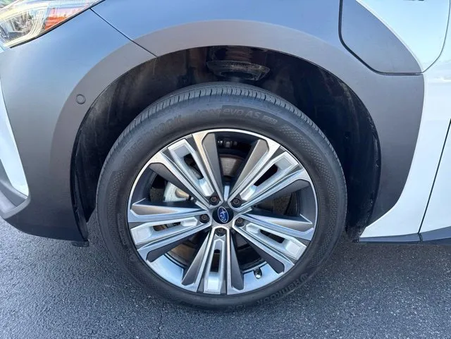 Subaru Solterra photo 9