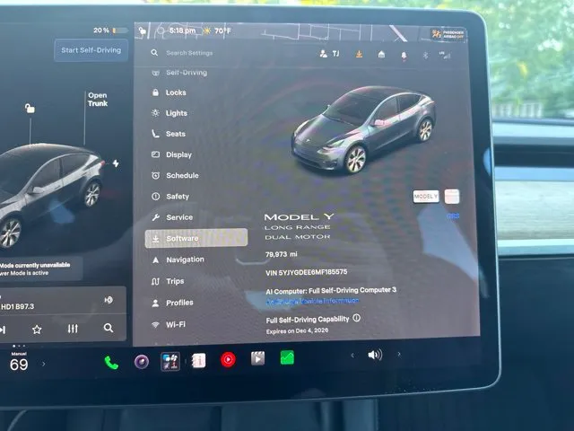 Tesla Model Y photo 30