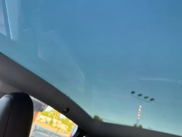 Tesla Model Y photo 33