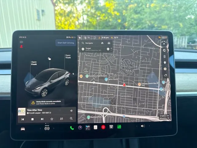Tesla Model Y photo 28