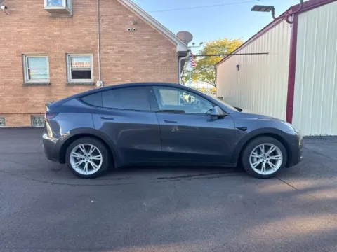 Photos of 2021 Tesla Model Y Long Range for sale in Milwaukee, WI at Diamond Jim's Motor Cars