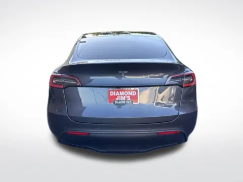 More photos of 2021 Tesla Model Y Long Range at Diamond Jim's Motor Cars, WI