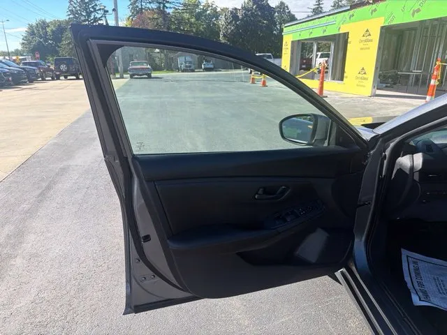 Nissan Sentra photo 13