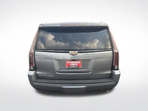 More photos of 2020 Cadillac Escalade ESV Premium at Diamond Jim's Motor Cars, WI