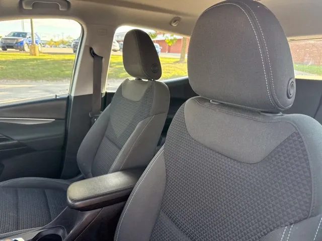 Chevrolet Bolt EV photo 10