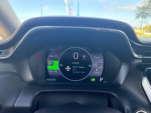 Chevrolet Bolt EV photo 23