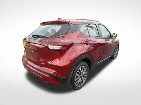 More photos of 2023 Nissan Kicks SR at Diamond Jim's Motor Cars, WI