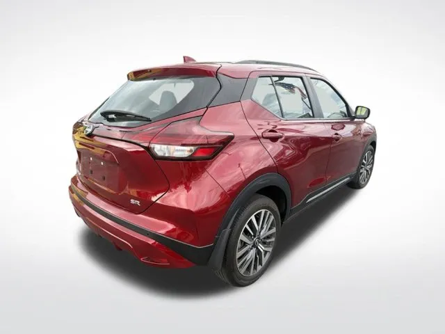 Nissan Kicks photo 5