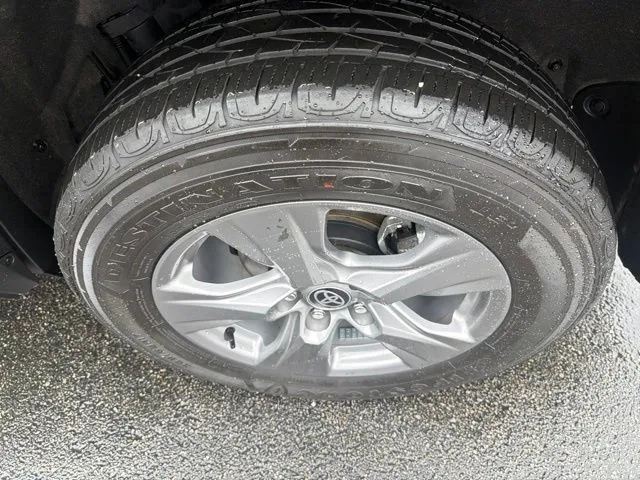 Toyota RAV4 photo 11