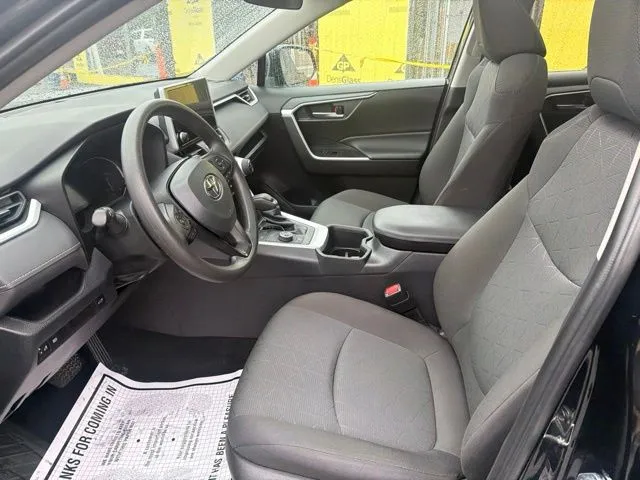 Toyota RAV4 photo 14