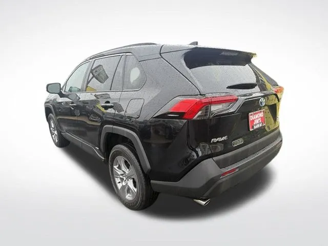 Toyota RAV4 photo 3