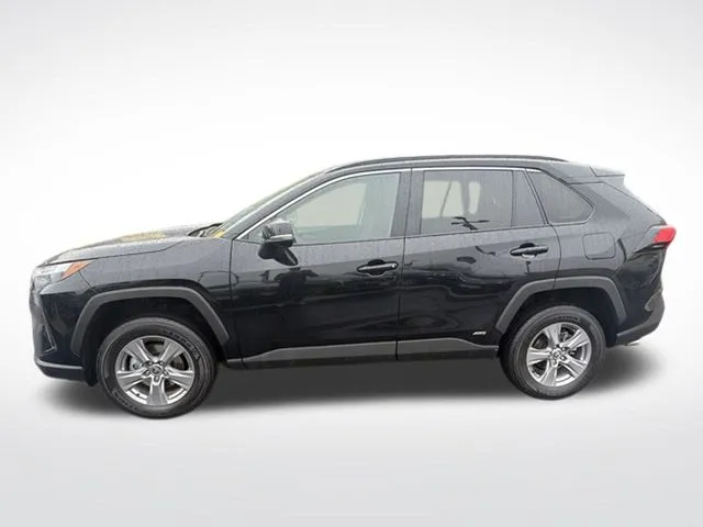 Toyota RAV4 photo 2