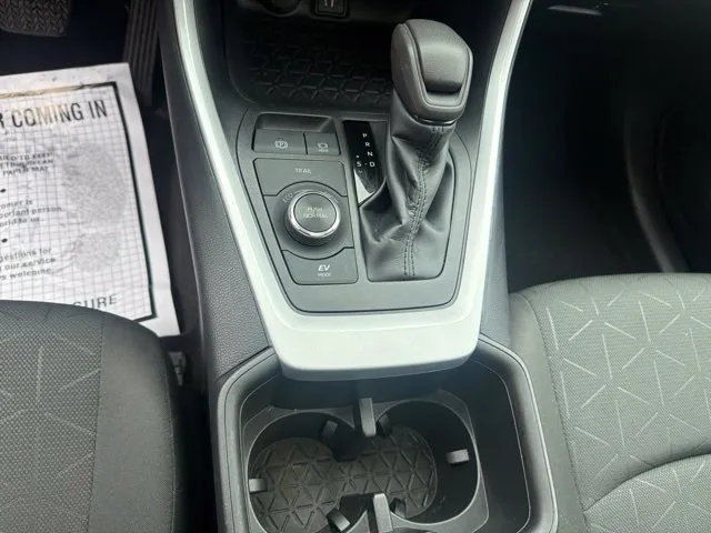 Toyota RAV4 photo 17